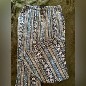 RUE21 Floral Flare Cut Pants (XL)